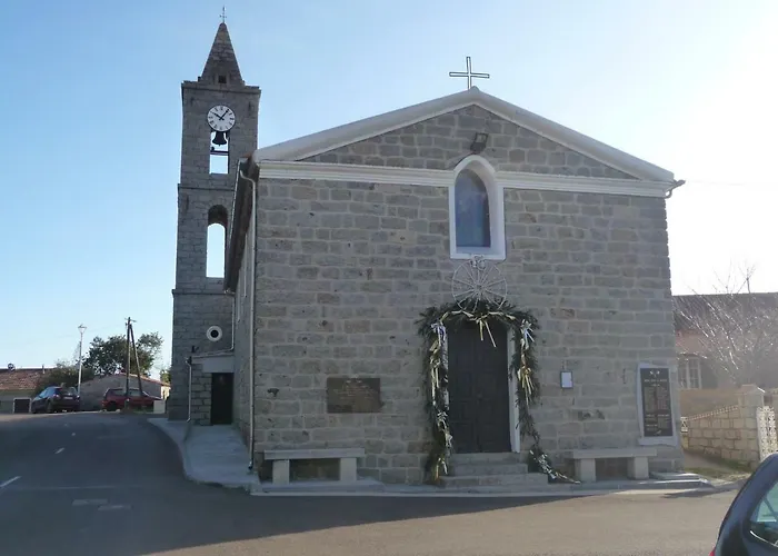 Дом отдыха Carestella Порто-Веккьо